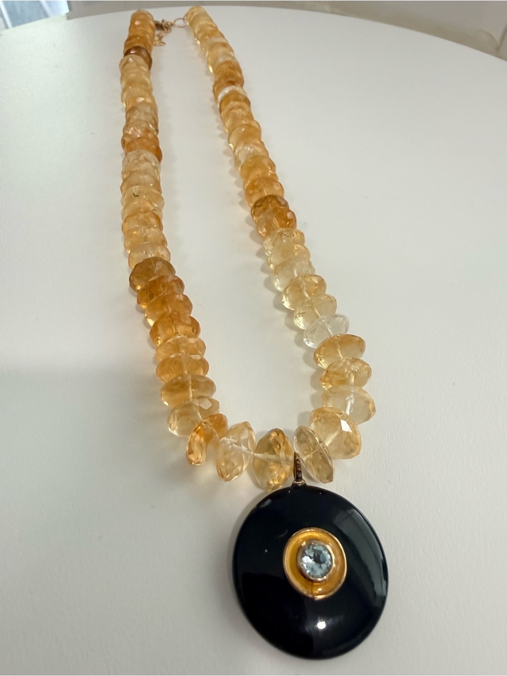 Handmade Elegant Citrine Bead Necklace with Onyx Pendant - Picture 4 of 9